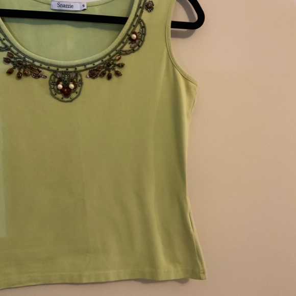 Woman’s Short Sleeve Top - Picture 4 of 5